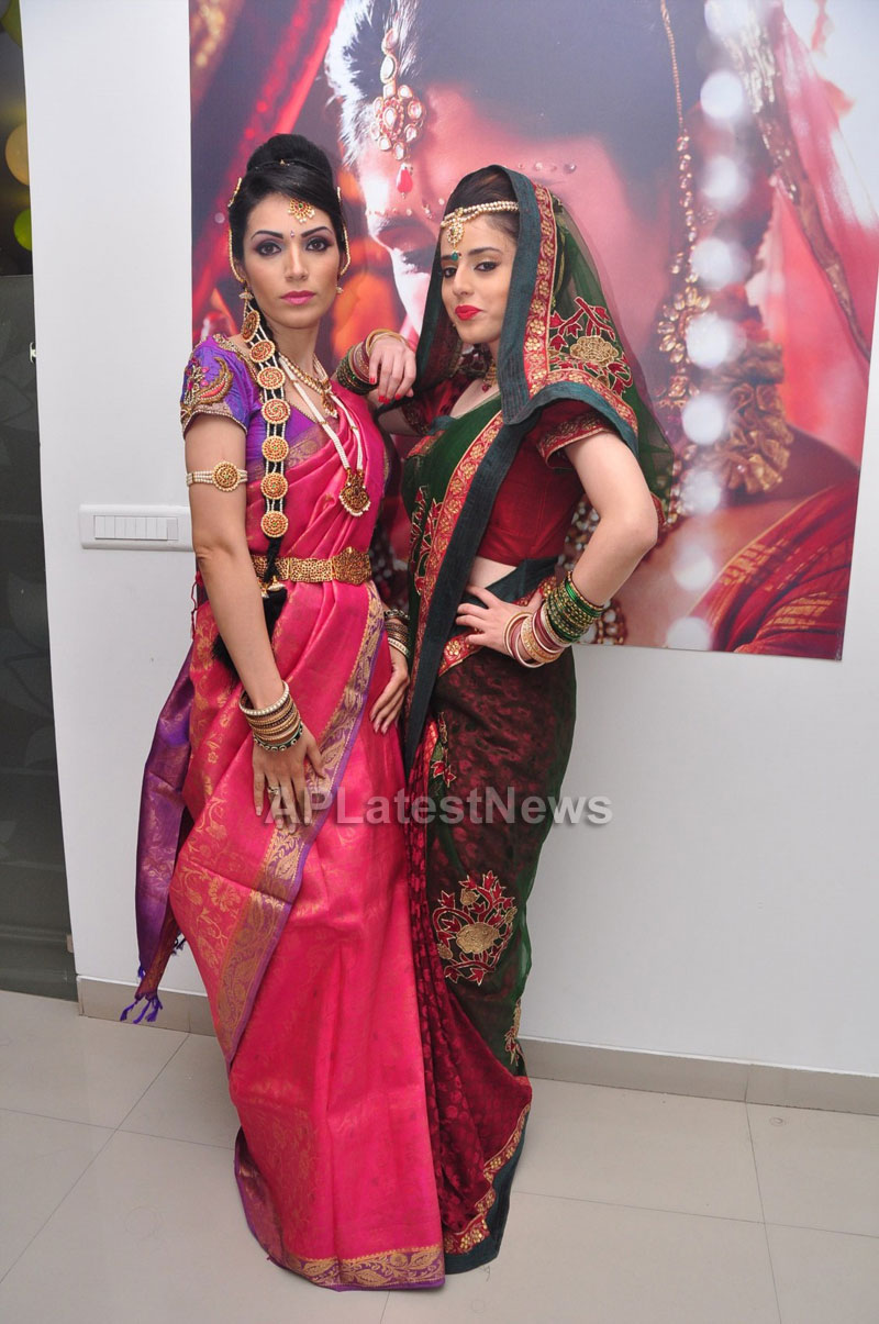 Bridal Make-up to the women of Hyderabad at Lakme, Kondapur and Somajiguda - Picture 16