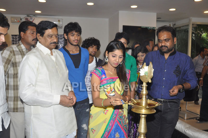 Hall of Furniture Launched at Banjara hills Inaugurated By 3G Love Movie Team - Picture 15