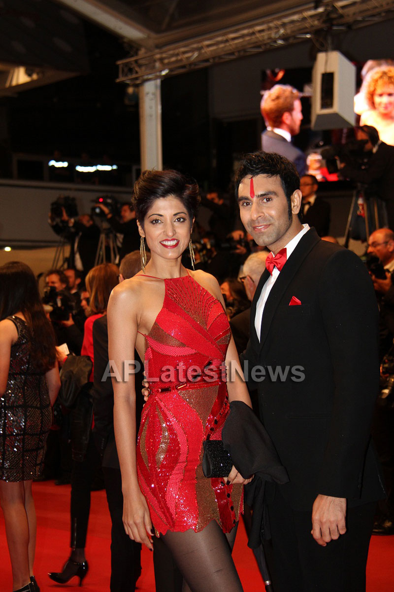 Jesse Randhawa and Sandip Soparrkar - most stylish couple of the year - Picture 4
