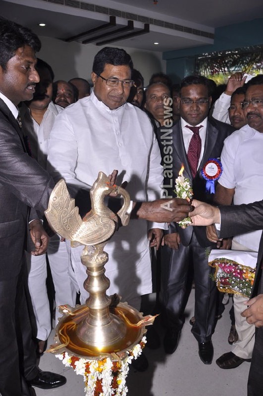 OZONE Hospitals Opened in Kothapet by Jana Reddy State Minister of Panchayat Raj and RWS - Picture 9