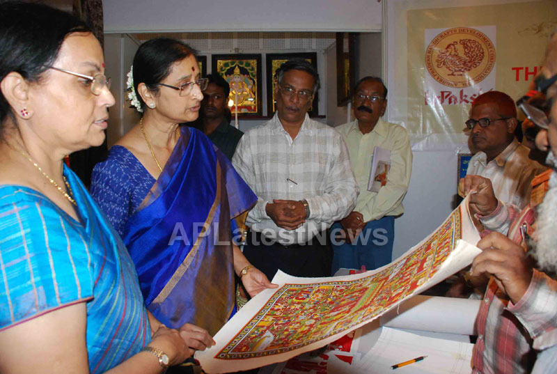 Silk Mark Expo Inaugurated by Vimala Narsimhan at Shilpakala Vedika, HYD - Picture 12