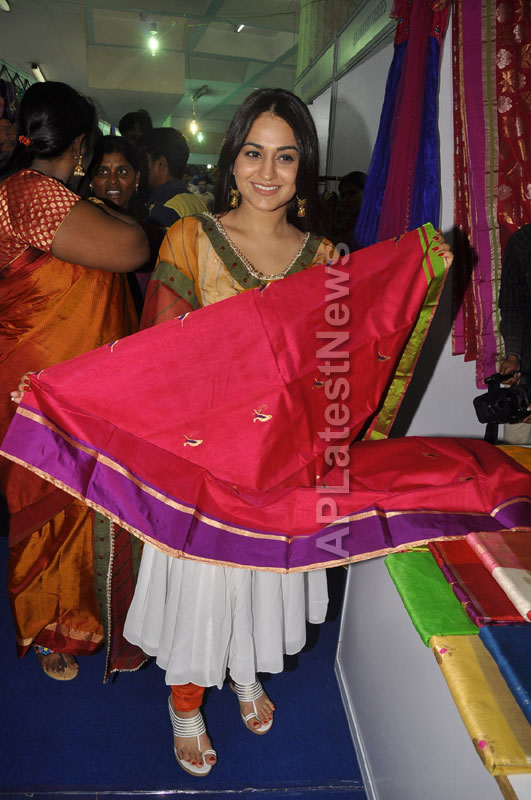 Trendz - Summer Fashion Exhibition 2013 - Inaugurated by Actress Aksha - Picture 8