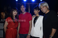 Yash, Talat, Candy, Aarti, Tina and Ali At Sunburn DJ Party - Picture 8