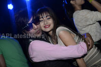 Yash, Talat, Candy, Aarti, Tina and Ali At Sunburn DJ Party - Picture 16