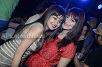 Yash, Talat, Candy, Aarti, Tina and Ali At Sunburn DJ Party - Picture 5