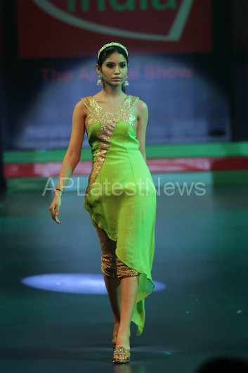 Sultry models set the ramp on fire - Lakhotia Annual Fashion Show, Hyderabad, Telangana, India - Picture 22