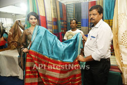 Acress Priyanka Ramana Launches National Silk Expo at Hyderabad - Picture 11