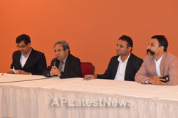 Press Conference by Consul General of India, SFO RPBD 2015 - Picture 3