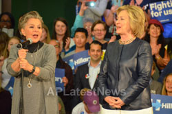 Campaign visit of Hillary Clinton - La Escuelita School, Oakland, CA, USA - Picture 10