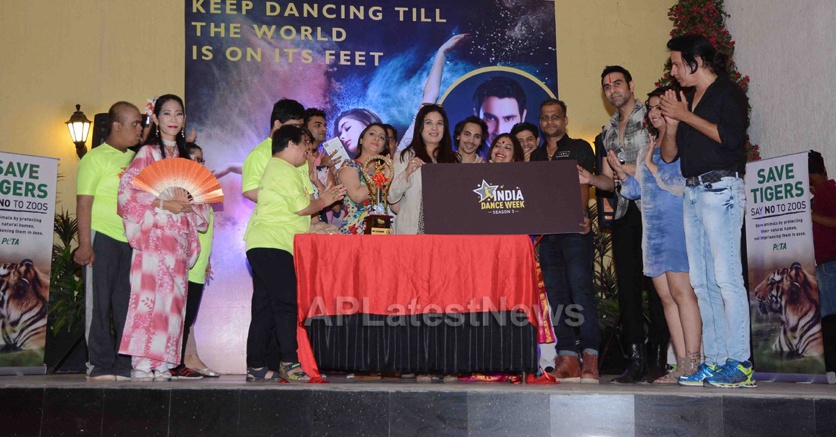 Actor Rahul Roy, Avika Gor, Gaurav Gera attends 3rd India Dance Week conference hosted by Sandip Soparrkar - Picture 15