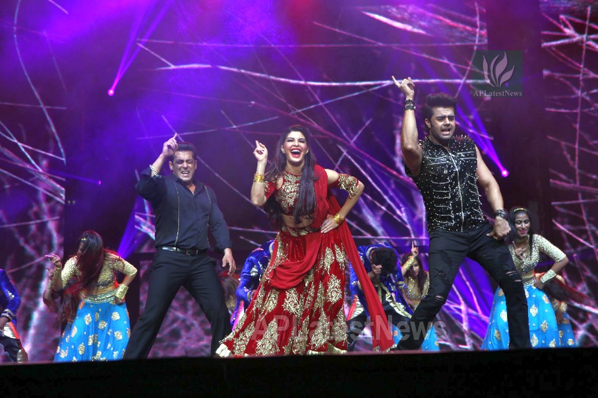 Da-Bangg Live in Concert - Big Bang by Bollywood Superstars to be held in Hyderabad - Picture 14