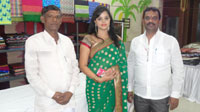 Pochampally Ikat art mela in Vizag city - Inaugurated by Tollywood Actress Varsha  - Picture 4