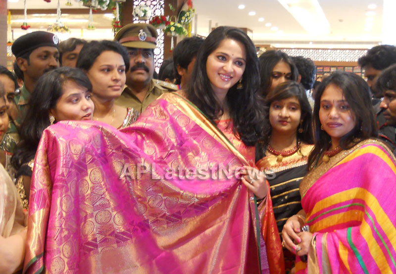 Kalamandir New Showroom launched at Rajahmundry and Kakinada - Picture 5