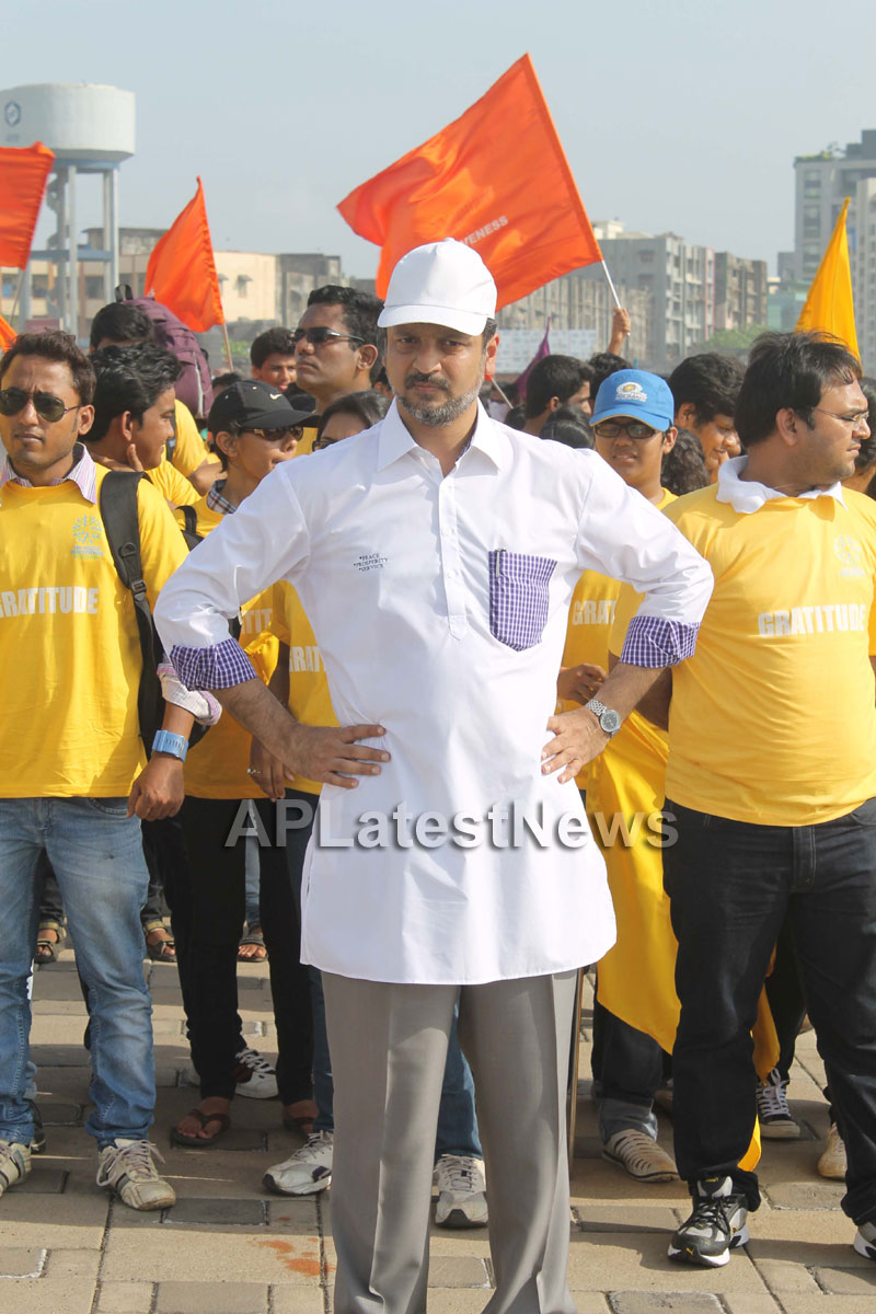 Mumbai Walks on International world peace day with the message of Human values - Picture 3