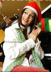 Priyanka, Kareena and Shanti got in Top 20 actress as Sexy Santa in BCCUK News - Picture 16