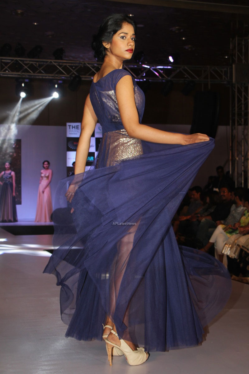 Sultry models set the ramp on fire, The Park Somajiguda, Hyderabad  - Picture 28