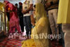 Veena Malik at Holy shrine of Gurudwara - Picture 8