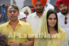 Veena Malik at Holy shrine of Gurudwara - Picture 19