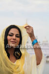 Veena Malik at Holy shrine of Gurudwara - Picture 20