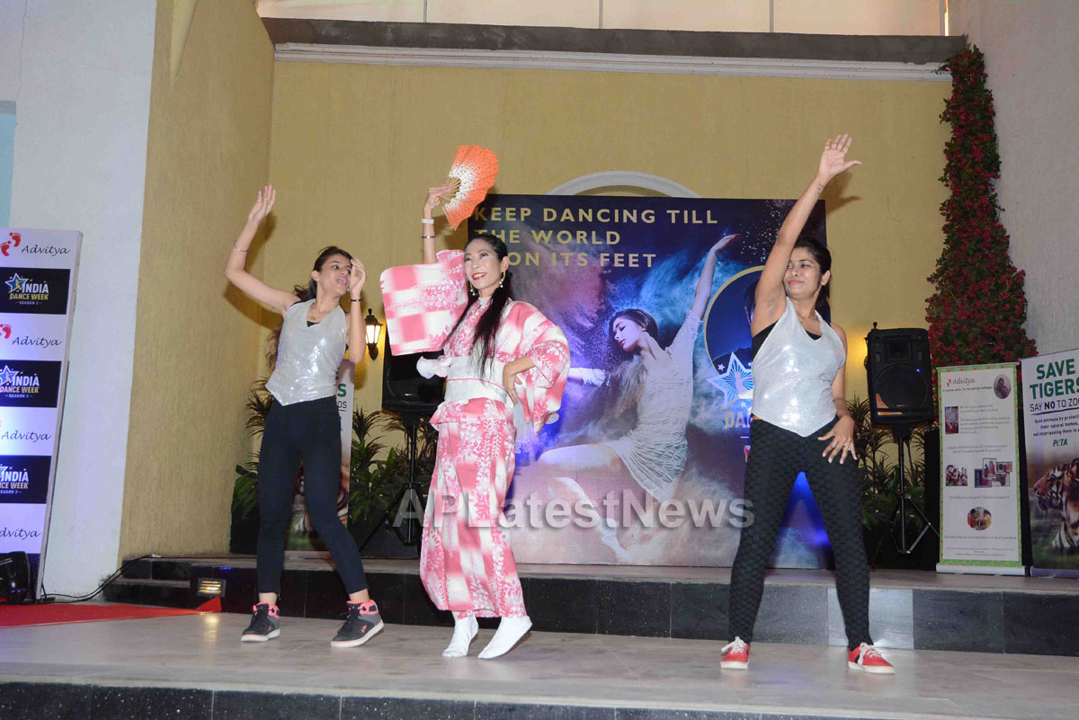 Actor Rahul Roy, Avika Gor, Gaurav Gera attends 3rd India Dance Week conference hosted by Sandip Soparrkar - Picture 8